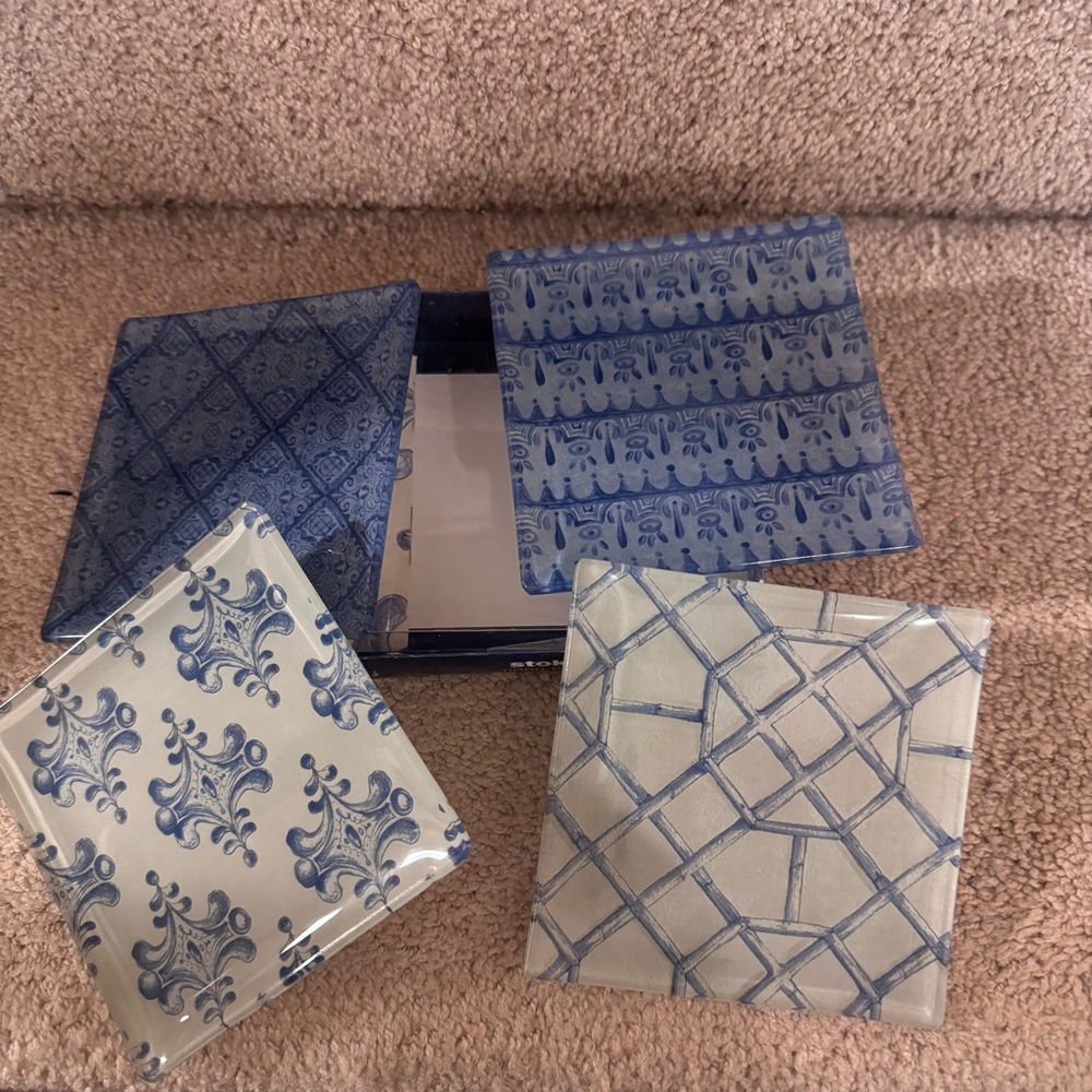 Blue and Cream Patterned Glass Coasters Set - Picture 2 of 5